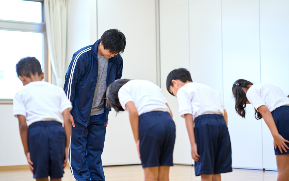 Honorifics in Japan, Japanese kids bowing