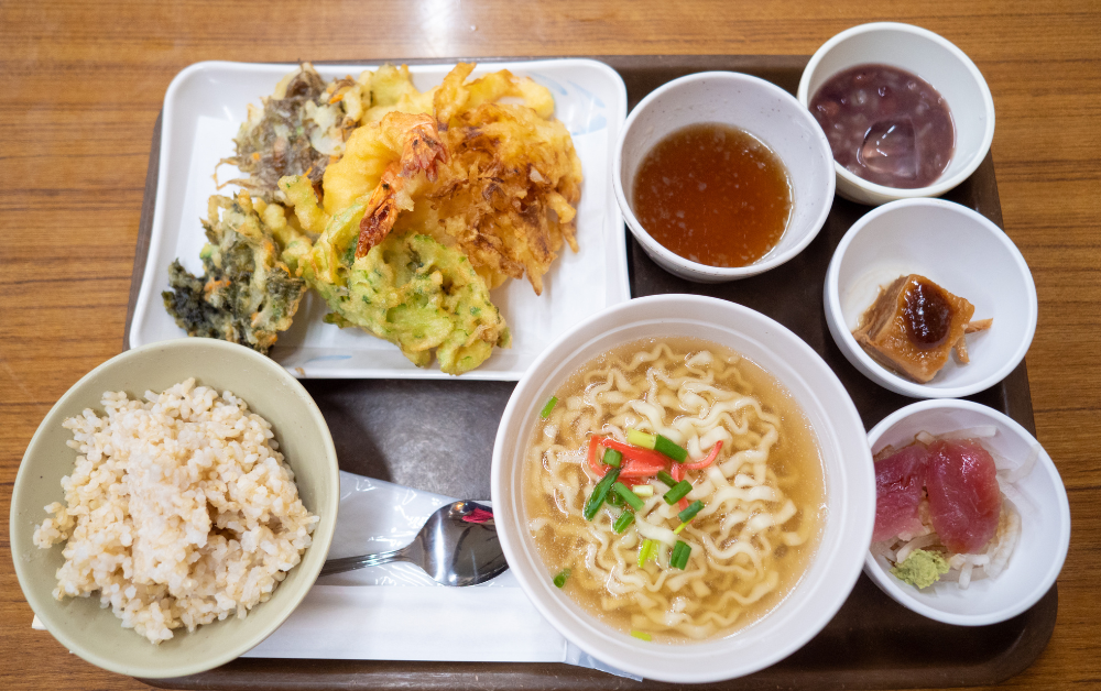 different teishoku dishes