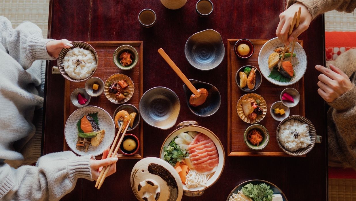 japanese eating etiquette and table manners
