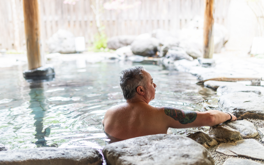 weird rules in Japan – tattoo ban in traditional hot springs