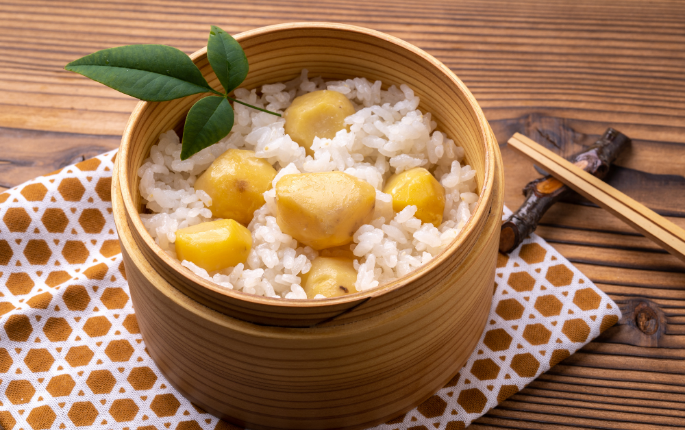 Kuri Gohan (栗ご飯) – chestnut rice that’s subtly sweet and comforting.