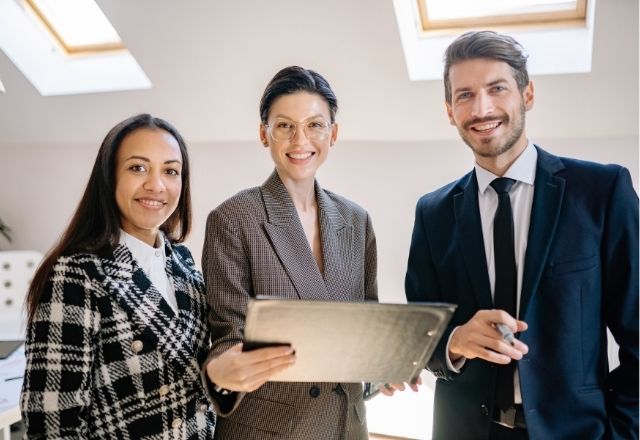 How to Make a Career Transition to Japan: A Mid-Career Guide for Foreign Professionals